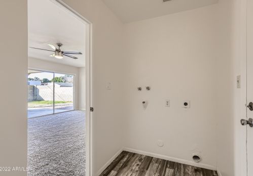 15028 40 Pl, Phoenix AZ 85050-8972 exterior