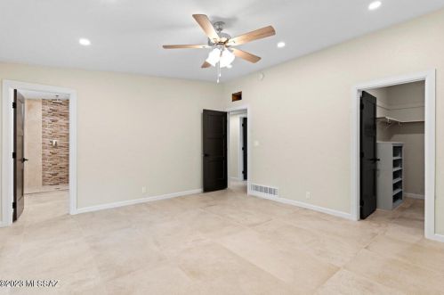 5862 Camino Arenosa, Tucson AZ  85718-4650 exterior