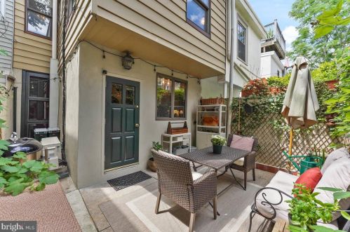 2045 Brandywine St, Philadelphia PA  19130-3204 exterior