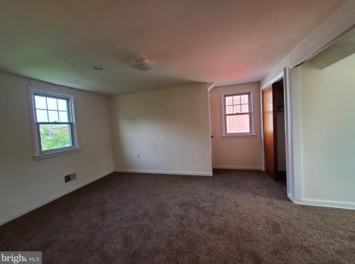 158 Phillips Ave, Trenton NJ 08610-2620 exterior