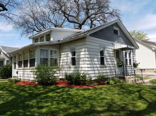 6204 Stevenson St, Milwaukee, WI 53213-4164