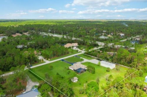 88 31 St, Naples FL 34117-3101 exterior