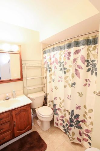 1550 Ross Ave, Saint Louis MO 63146-3817 exterior