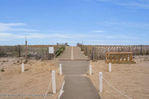 35 Plover Way, Lavallette NJ 08735-1518 exterior