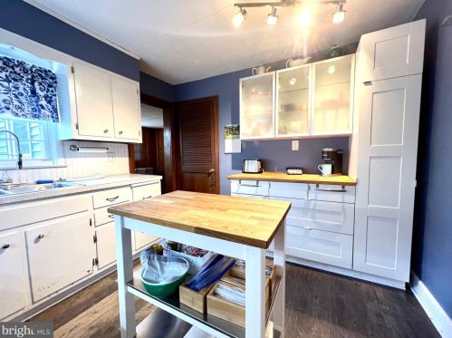 610 Latona Ave, Trenton NJ 08618 exterior