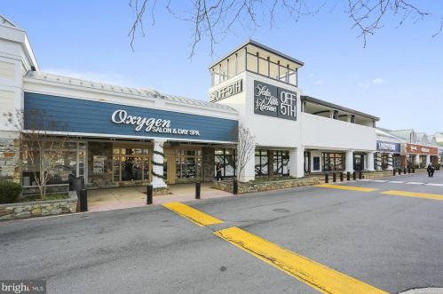 1904 Lewis Ave, Rockville MD 20851-2330 exterior