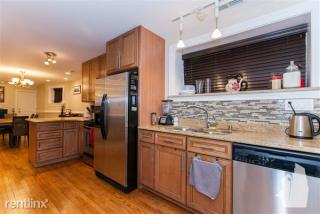 2315 Arthur Ave, Chicago IL  60645-5496 exterior