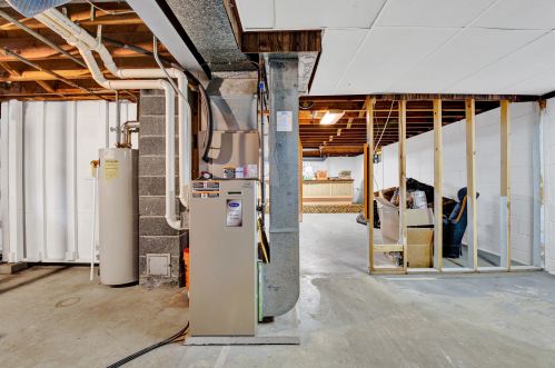 6944 61, Milwaukee WI 53223-5404 exterior