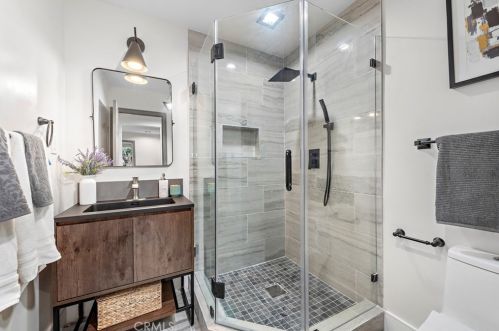 17552 Norwood Park Pl, Tustin CA  92780-2312 exterior