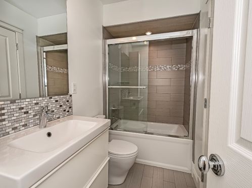 351 Lehigh Ave, Pittsburgh PA 15232-2007 exterior