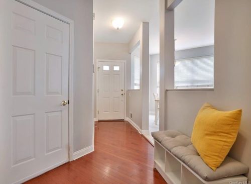 1001 Pheasant Woods Rd, Briarcliff, NY 10510-2070