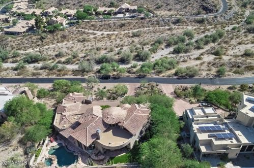 13841 Cyn Dr, Phoenix AZ 85016-2403 exterior