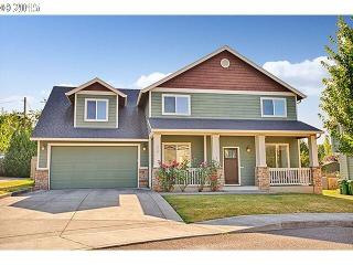 7006 Raz Ct, Portland, OR 97223-9588