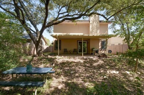 4009 Alexandria Dr, Austin TX 78749-3936 exterior