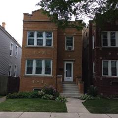 5423 Giddings St, Chicago IL  60630-3401 exterior