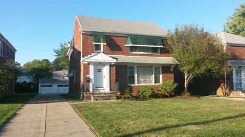 14521 Cedar Rd, Cleveland OH  44124-4449 exterior