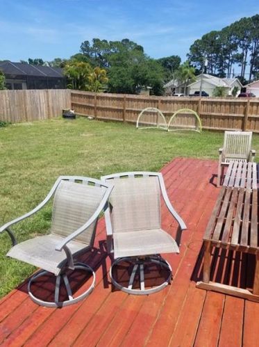 781 Thornhill Dr, Fort Pierce FL  34983-4037 exterior