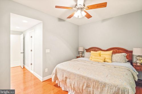 17675 Tobermory Pl, Leesburg VA 20175-7053 exterior