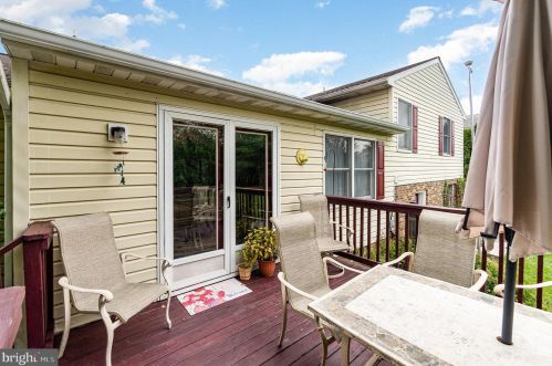 625 Basehoar School Rd, Littlestown PA 17340-9589 exterior