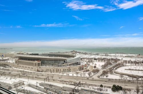 1629 Prairie Ave, Chicago IL  60616-4403 exterior