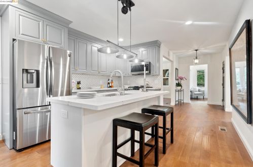 762 Arlington Ave, Berkeley CA 94707-1131 exterior