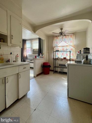 1320 Greeby St, Philadelphia PA 19135-2604 exterior