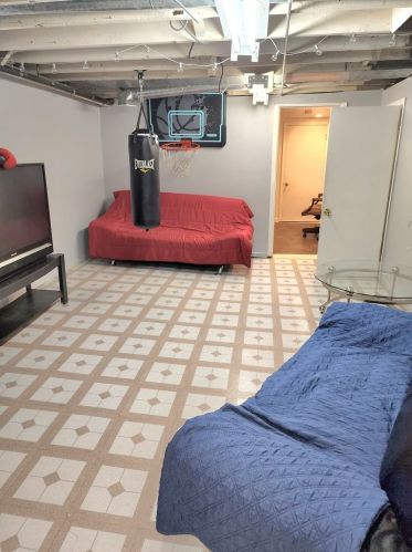 1917 12 Ave, Broadview IL 60153-1404 exterior