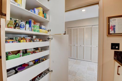 82 Hampshire Ln, Boynton Beach FL 33436-7414 exterior