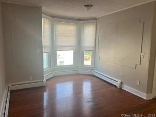 63 5 St, Derby CT 06418-1765 exterior