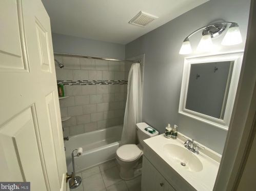 15 Andover Cir, Princeton NJ 08540 exterior