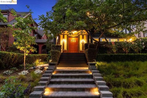 2731 Claremont Blvd, Berkeley CA 94705-1321 exterior