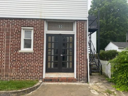 84 Tiffany Pl, Maplewood, NJ 07040-1922