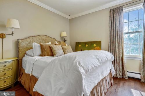 135 D St, Washington DC 20003-1809 exterior