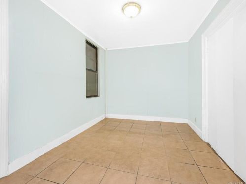 2224 Valentine Ave, Bronx NY 10458-7139 exterior