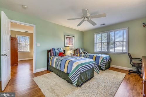 721 Brent Rd, Rockville MD 20854-1782 exterior