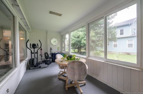 252 Main St, Meriden CT 06451-3859 exterior