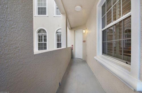 1540 Clermont Dr, Naples FL 34109-0300 exterior