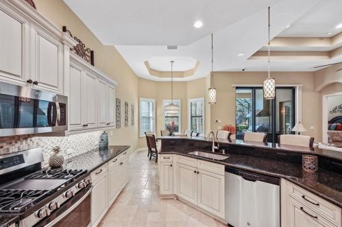 6517 Roma Way, Naples FL 34113-1721 exterior