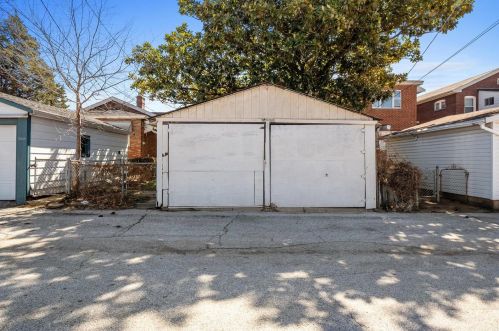 5803 Goener Ave, Saint Louis MO 63116-2234 exterior