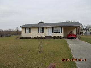 2420 Tammy Dr, Kinston NC  28504-9011 exterior