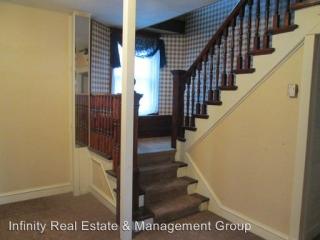 1001 Center St, Rochester MN  55904-4680 exterior