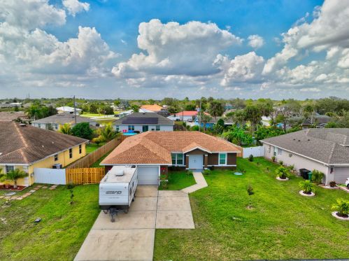 2356 Savona Blvd, Fort Pierce FL  34953-2215 exterior