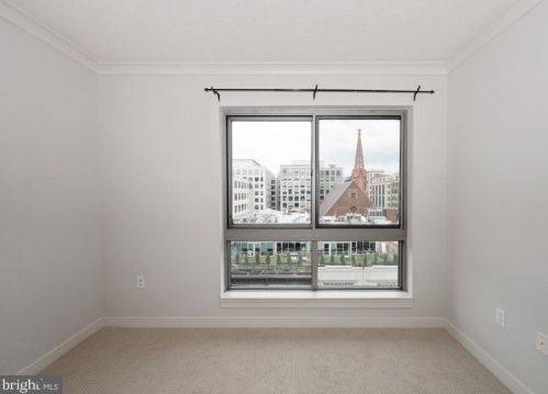 777 7th St, Washington DC 20001-3715 exterior