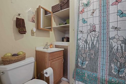 54 Clinton St, Poughkeepsie NY 12601-2522 exterior