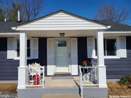 3410 Campbell Dr, Alexandria, VA 22303-1110