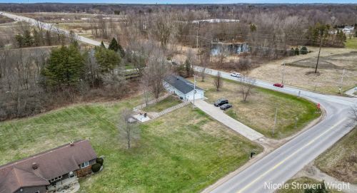 4013 8th Ave, Wyoming MI  exterior