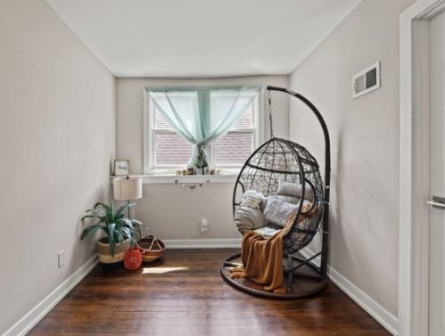 8524 Seeley Ave, Chicago IL  60620-6036 exterior