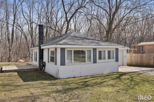 1022 Kusterer Dr, Grand Rapids, MI 49534-3608