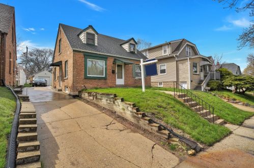 1969 96, Milwaukee WI 53227-1422 exterior