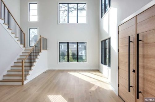 116 Lk Rd, Demarest NJ 07627-2236 exterior